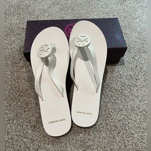 NEW Tory Burch Flip flops